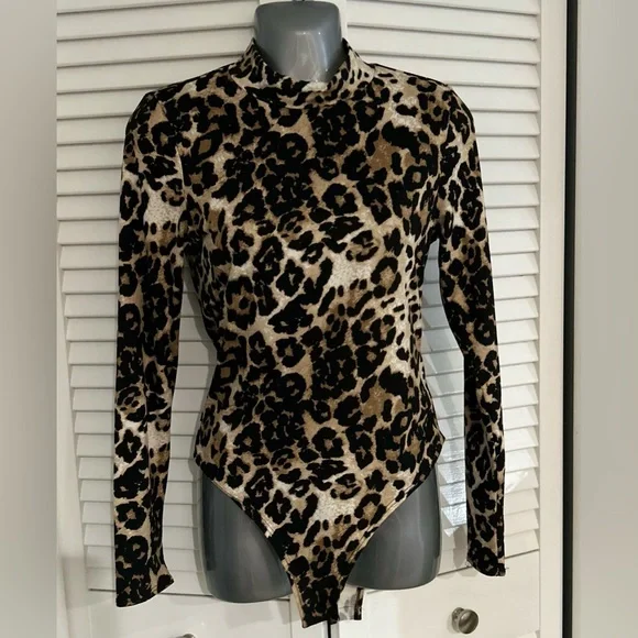 gaze Tops Gaze Leopard Print Body Suit Mock Turtleneck Size Small Poshmark